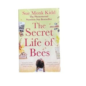 The Secret Life of Bees Paperback by Sue Monk Kidd